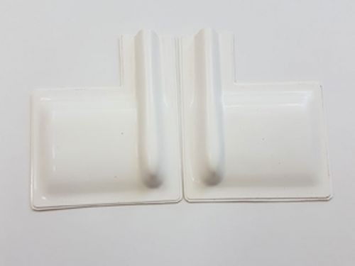 Servoabdeckungen 60x50 L/R mit Gestängeschutz Weiss zu RCRCM Modellen 2Stk.